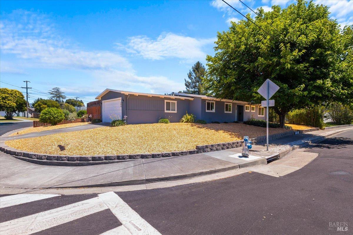 399 Bonnie Avenue Rohnert Park CA 94928