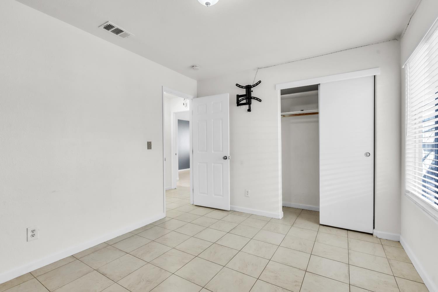 3533 20th Avenue Sacramento CA 95820