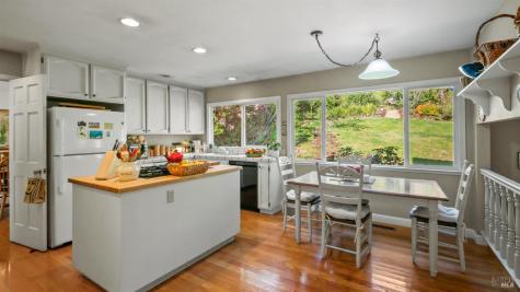 20 Carob Way Novato CA 94945