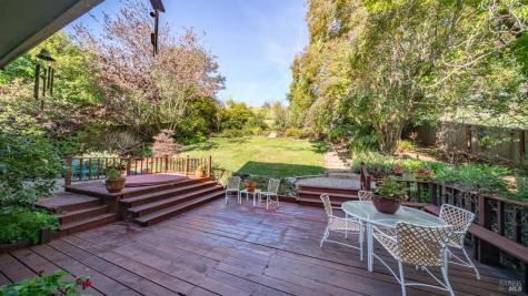 20 Carob Way Novato CA 94945