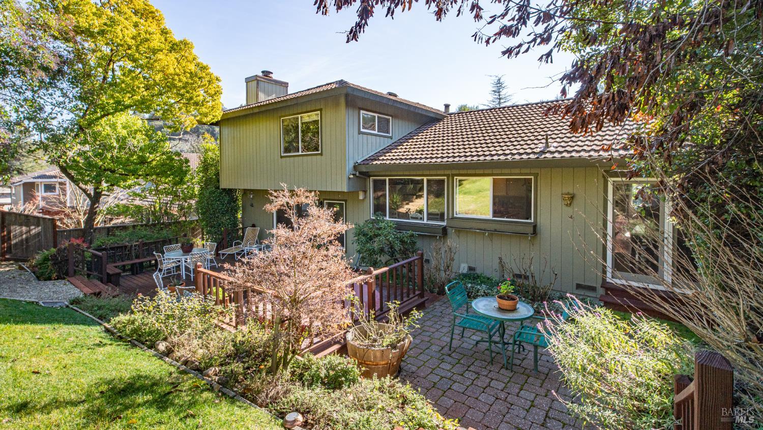 20 Carob Way Novato CA 94945