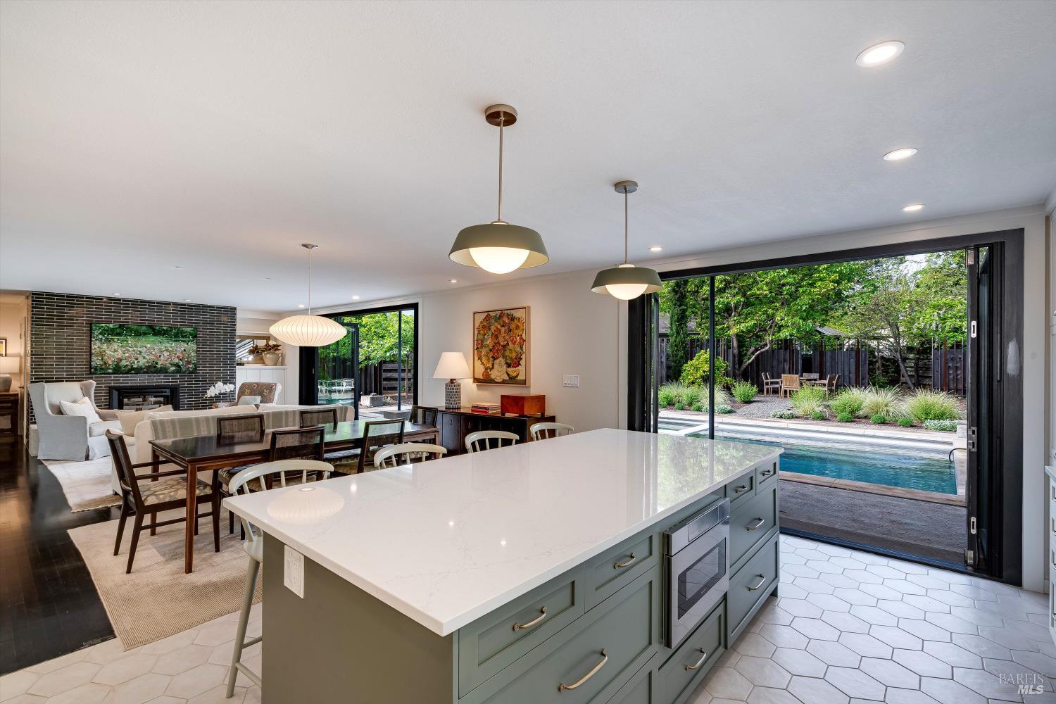 1843 Spring Mountain Court St. Helena CA 94574