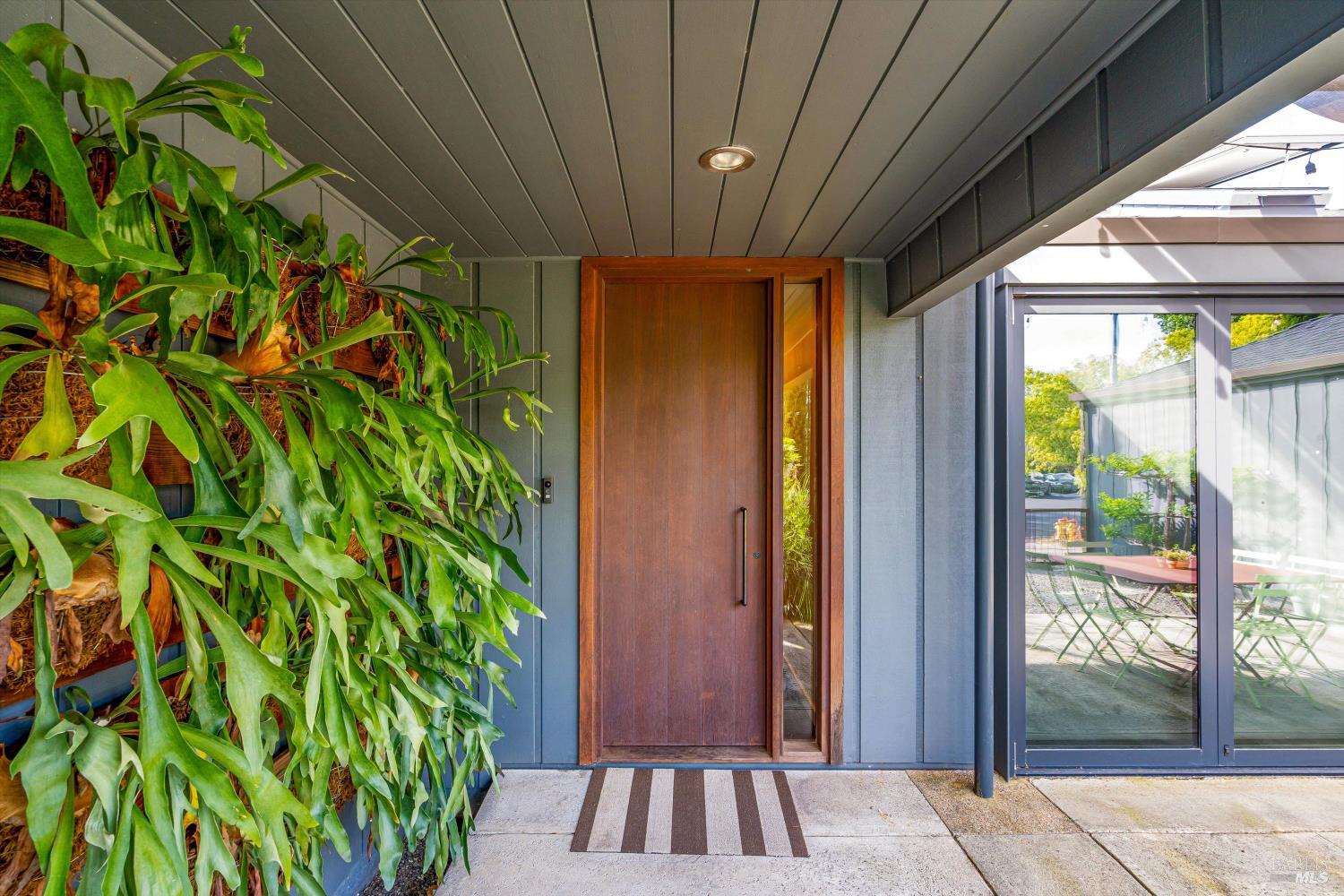 1843 Spring Mountain Court St. Helena CA 94574