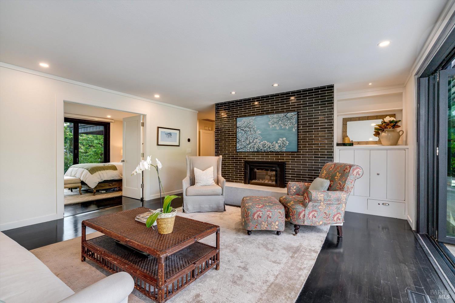 1843 Spring Mountain Court St. Helena CA 94574