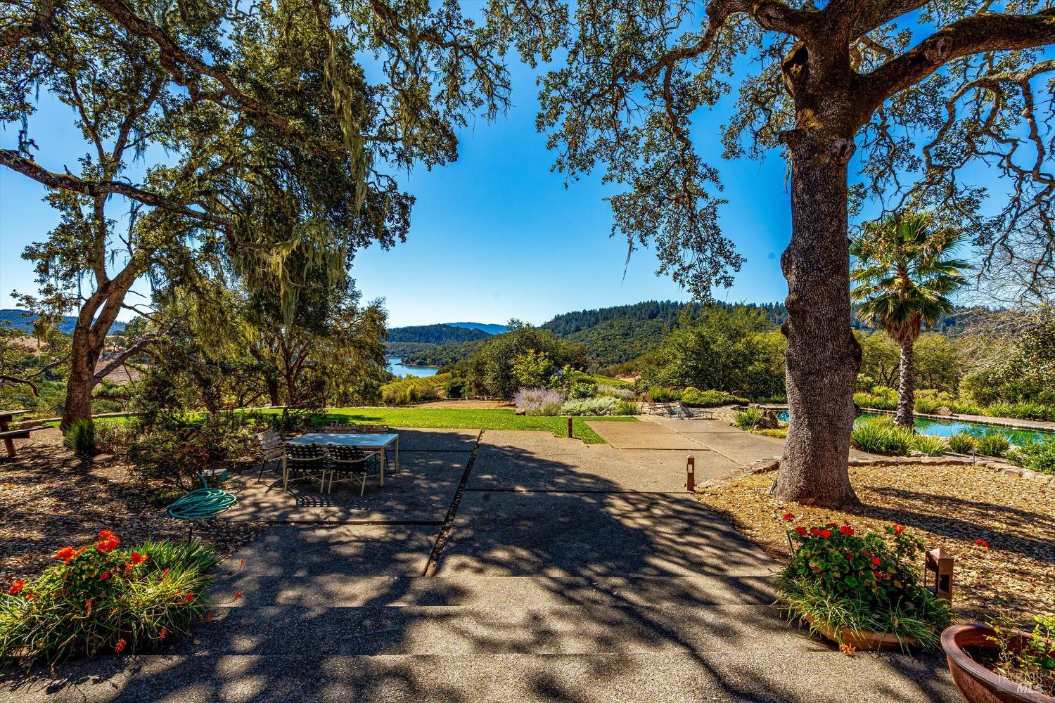 1740 Conn Valley Road St. Helena CA 94574