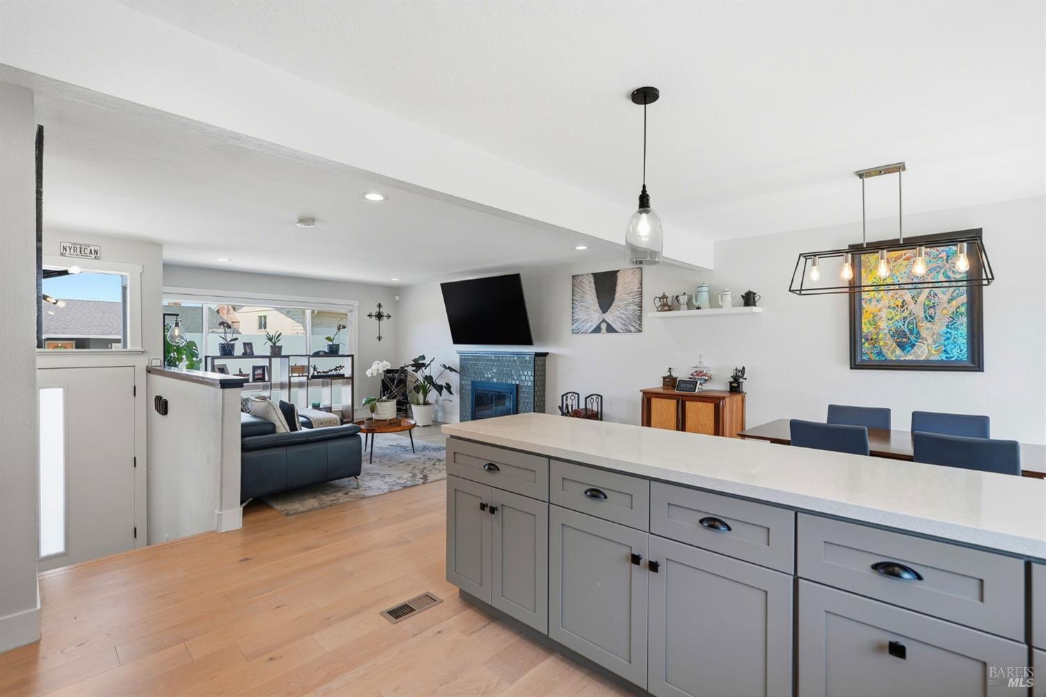 476 Creighton Way Oakland CA 94619