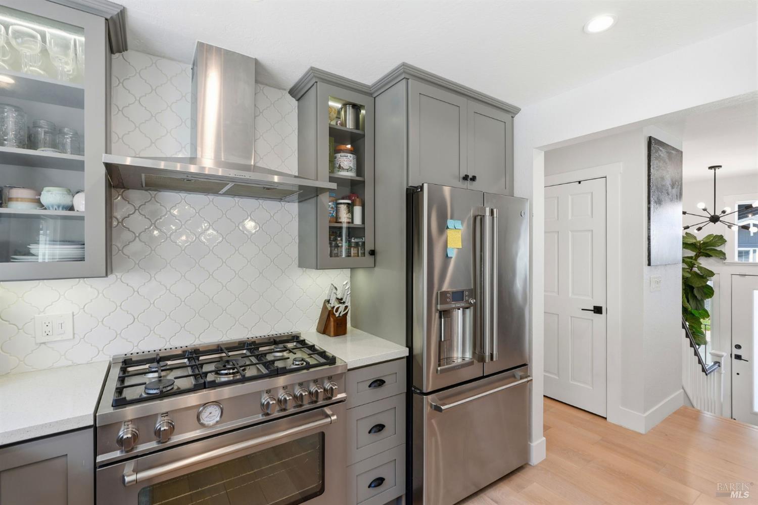 476 Creighton Way Oakland CA 94619