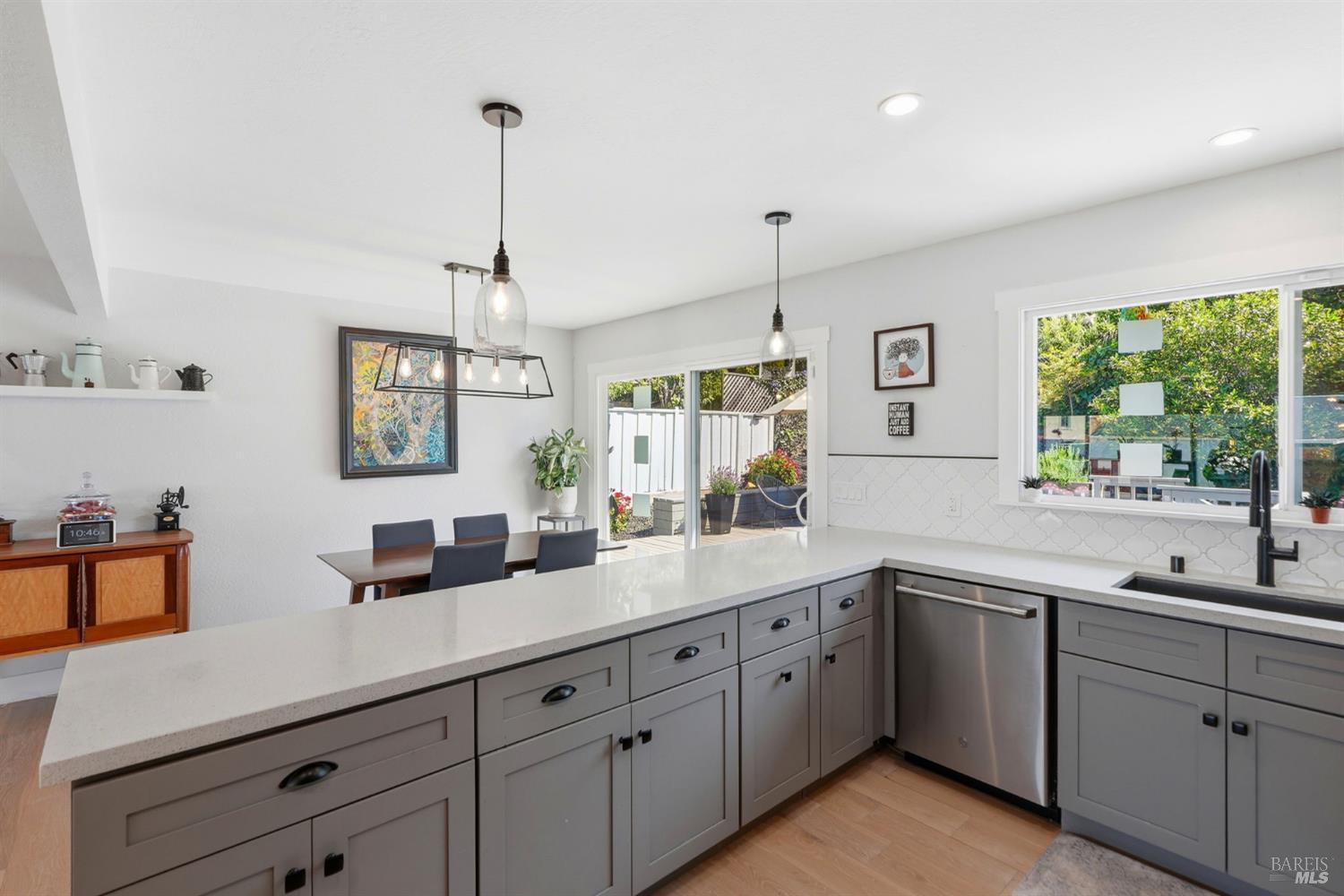 476 Creighton Way Oakland CA 94619