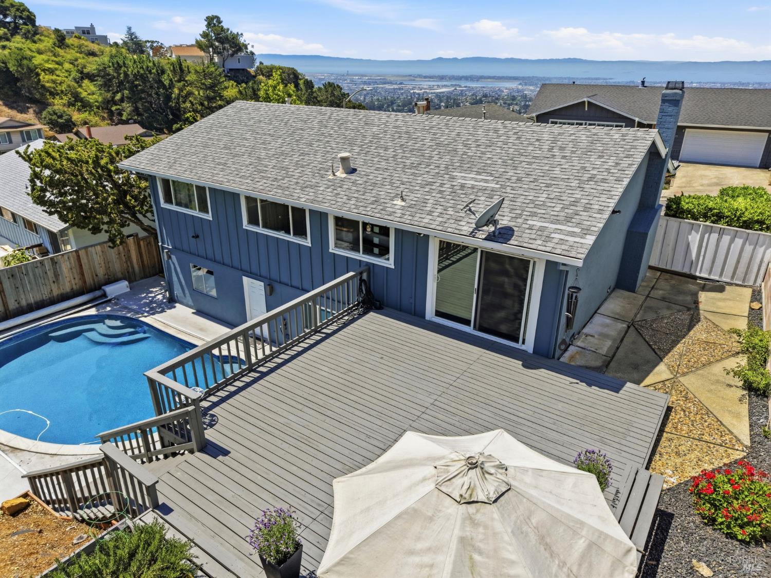 476 Creighton Way Oakland CA 94619
