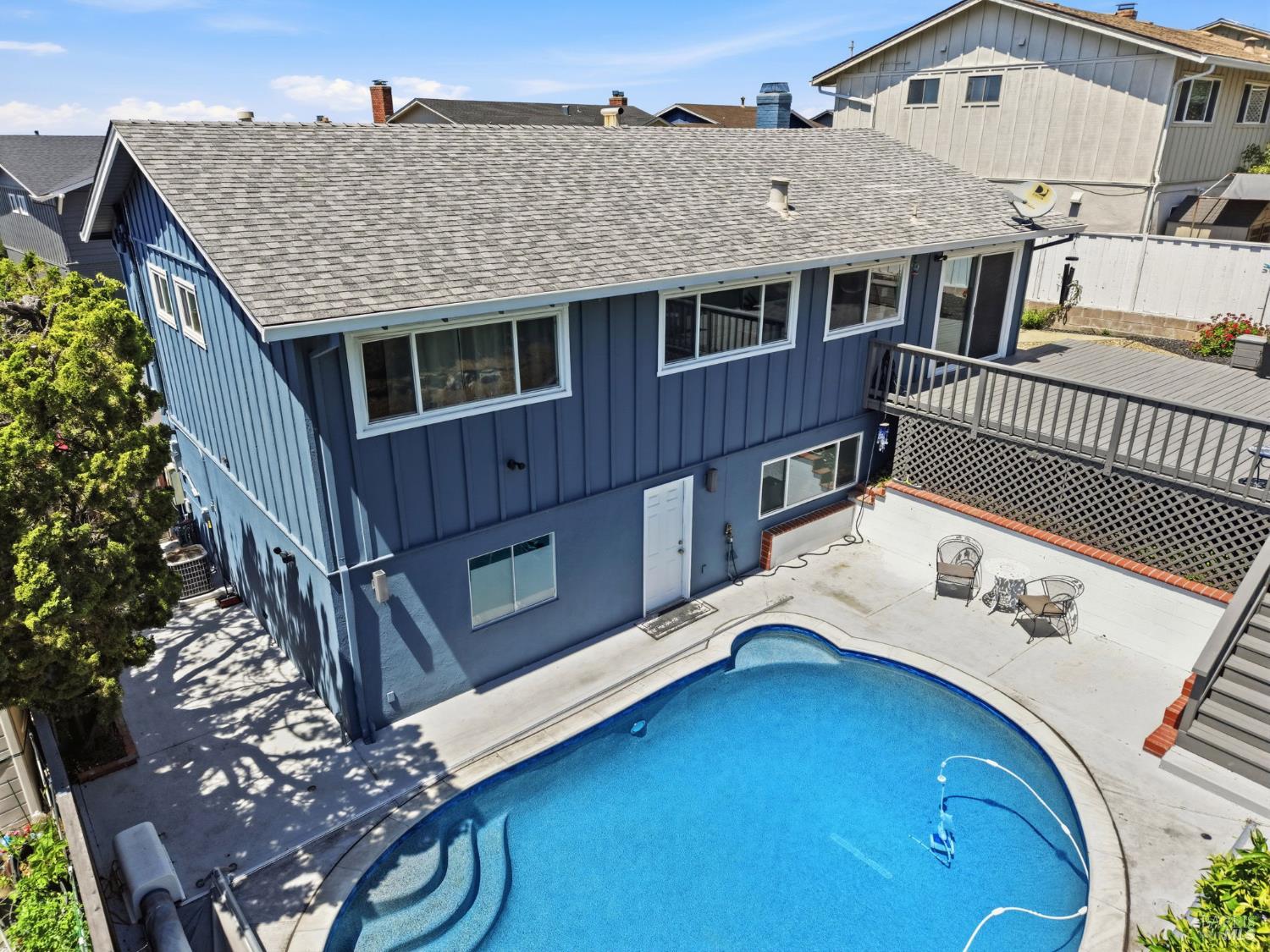 476 Creighton Way Oakland CA 94619