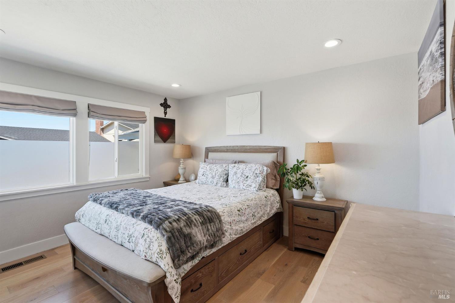 476 Creighton Way Oakland CA 94619