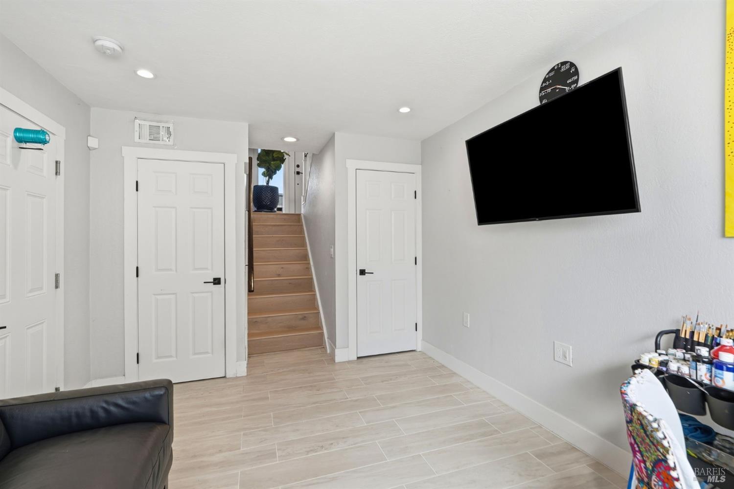 476 Creighton Way Oakland CA 94619