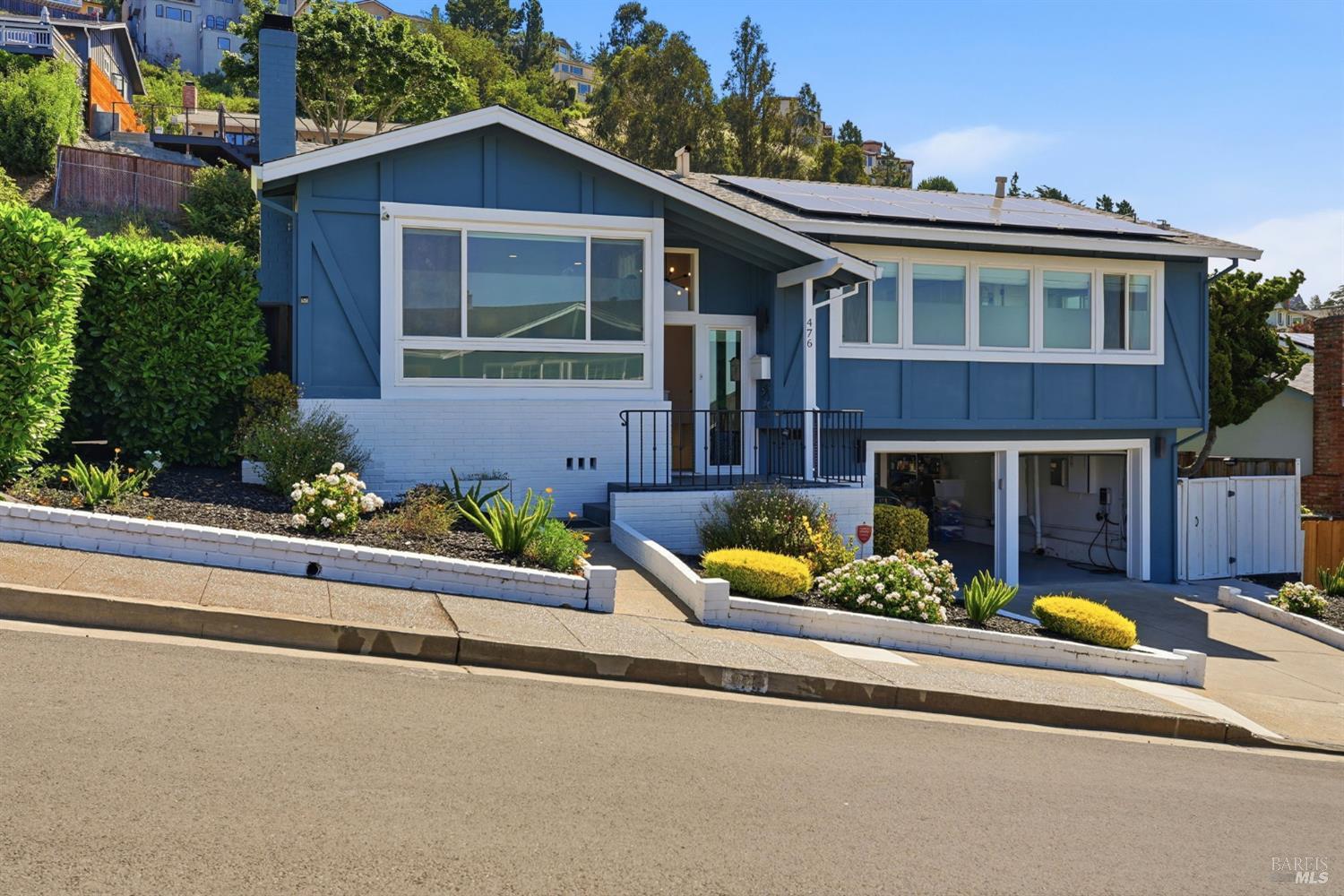 476 Creighton Way Oakland CA 94619