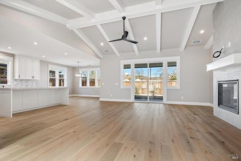143 Maywood Lane Windsor CA 95492