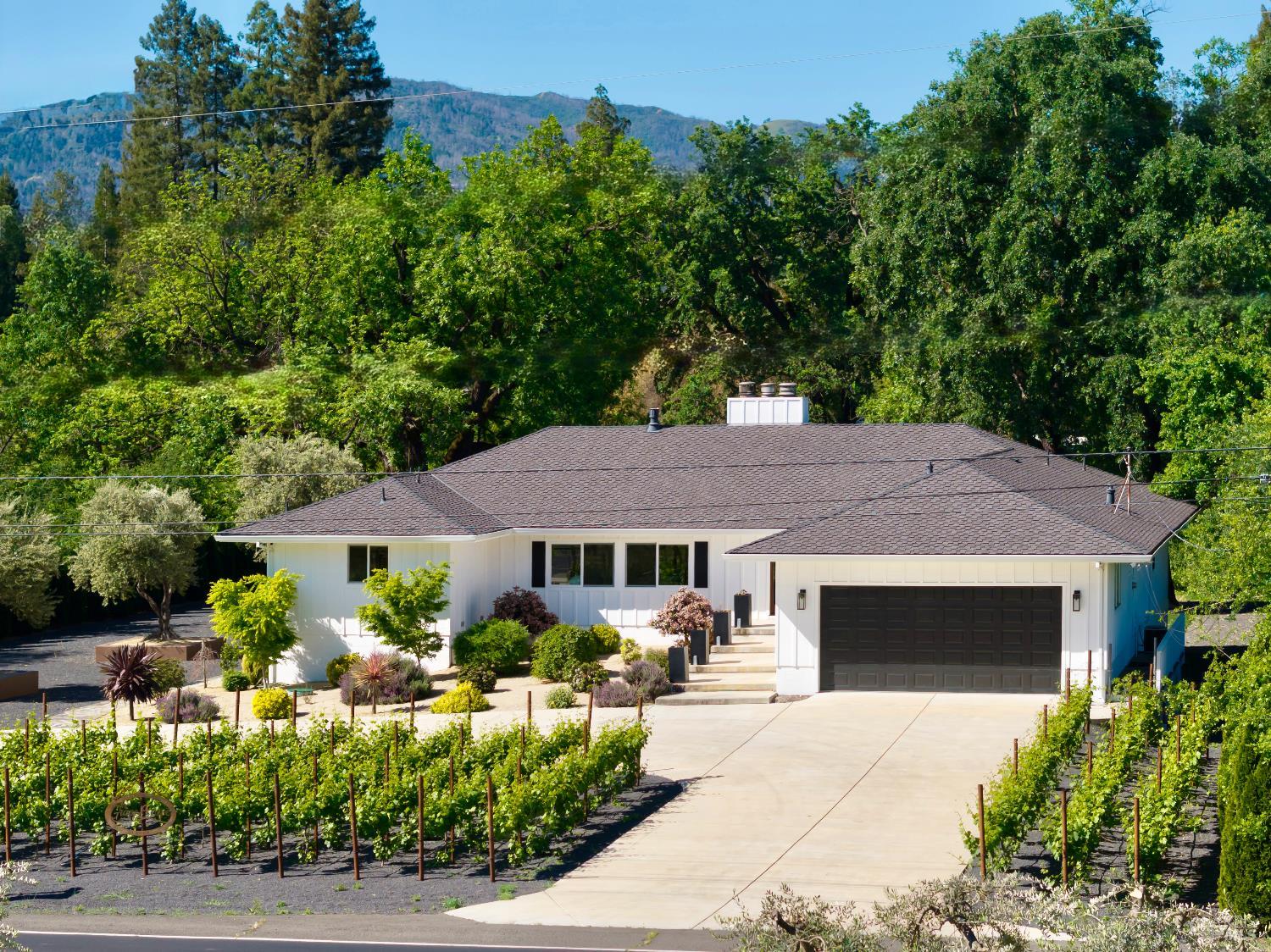 201 Silverado Trail N St. Helena CA 94574