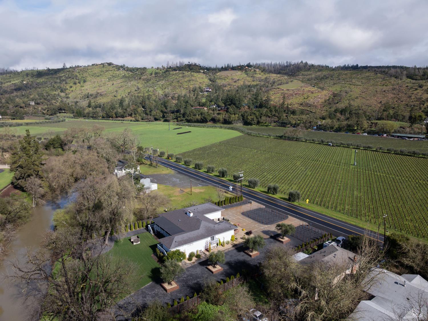 201 Silverado Trail N St. Helena CA 94574