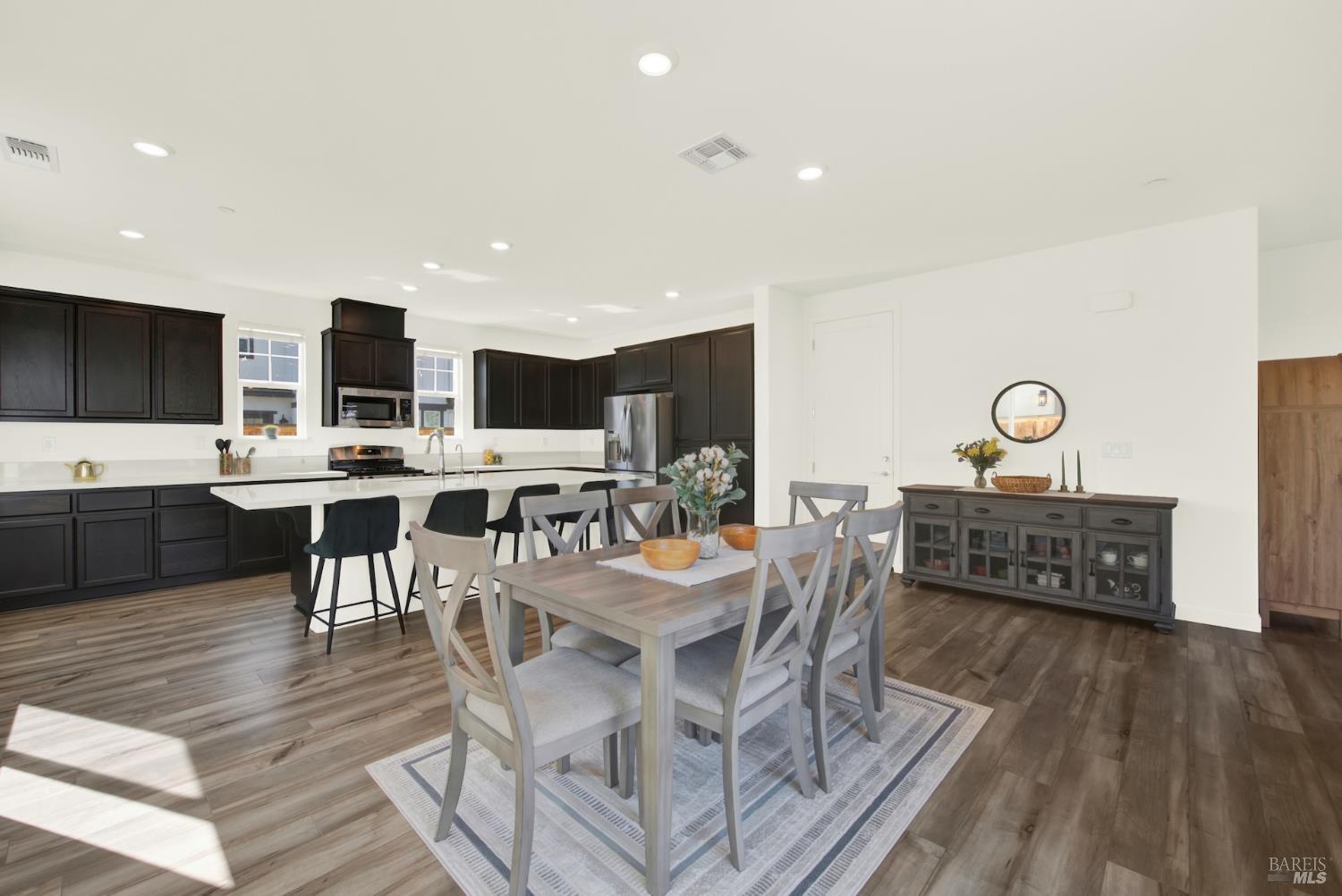 2432 Artisan Way Fairfield CA 94533