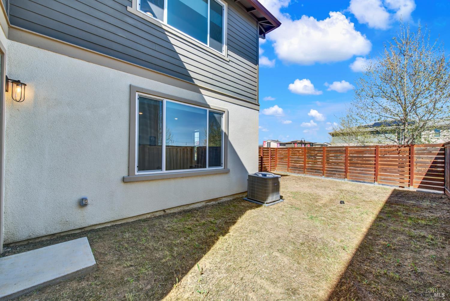 2432 Artisan Way Fairfield CA 94533