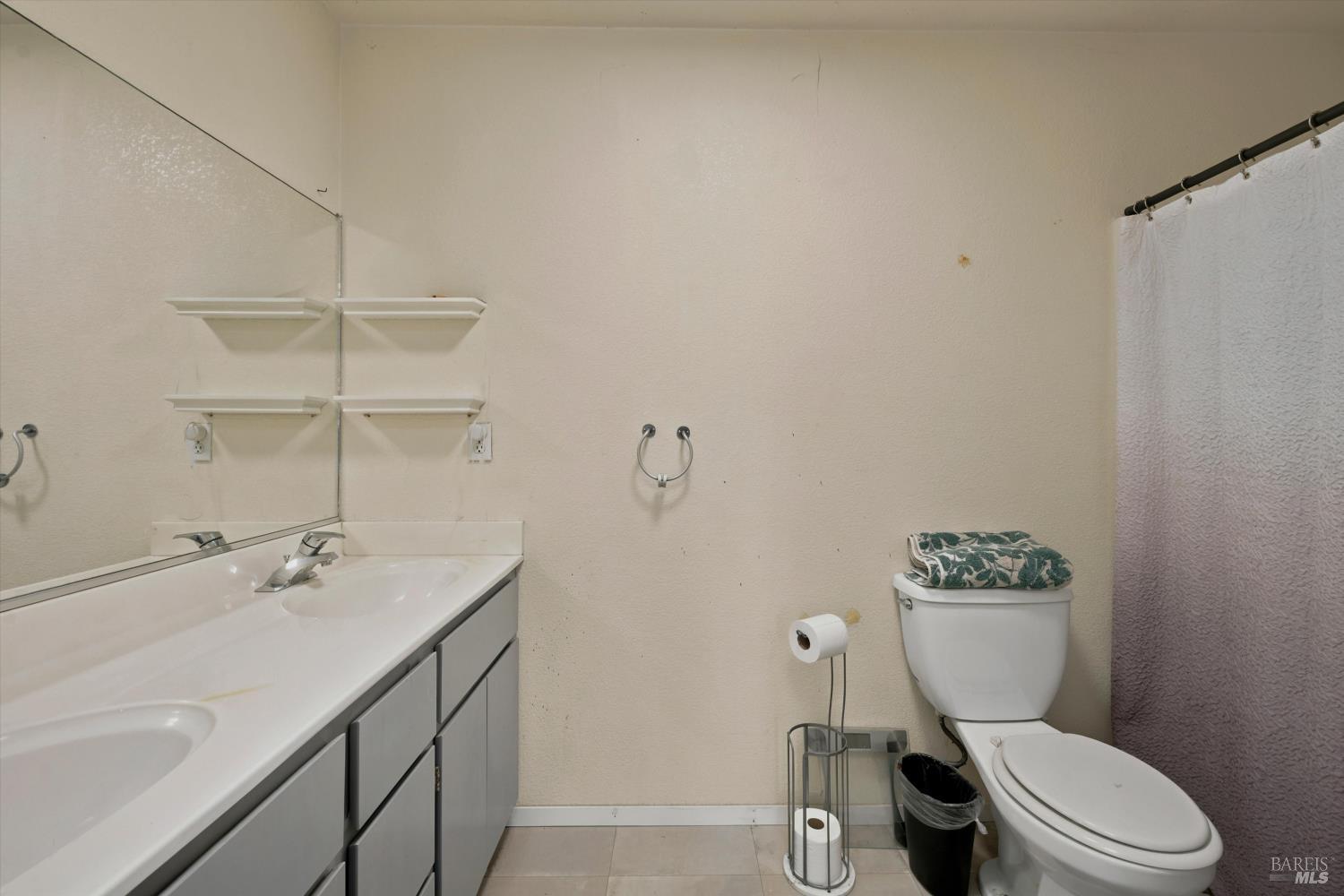 200 Island View Drive Lakeport CA 95453