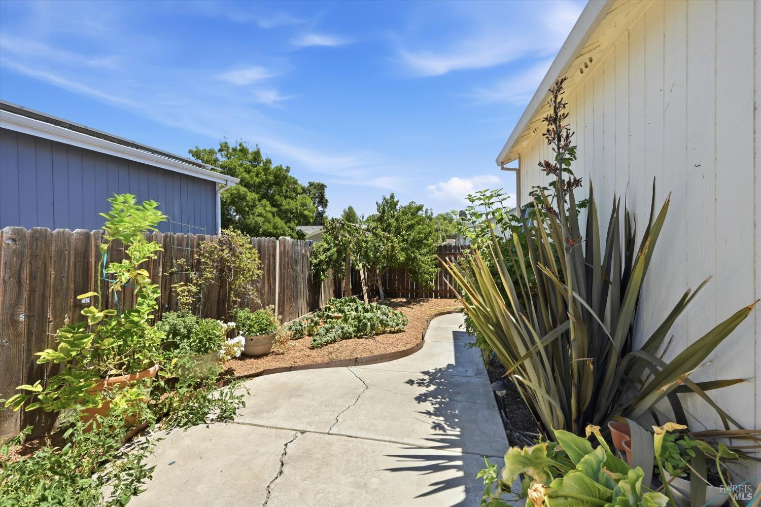 200 Island View Drive Lakeport CA 95453