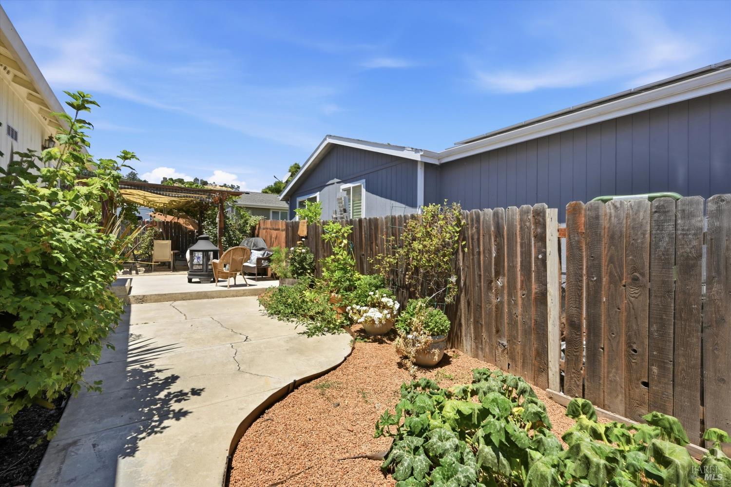 200 Island View Drive Lakeport CA 95453