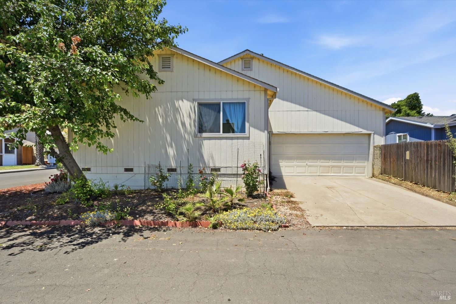200 Island View Drive Lakeport CA 95453