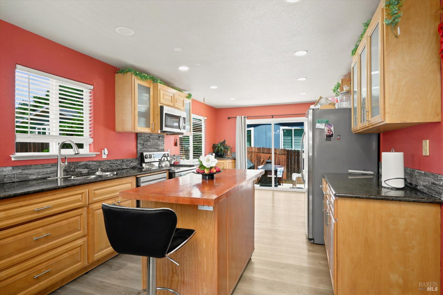 200 Island View Drive Lakeport CA 95453