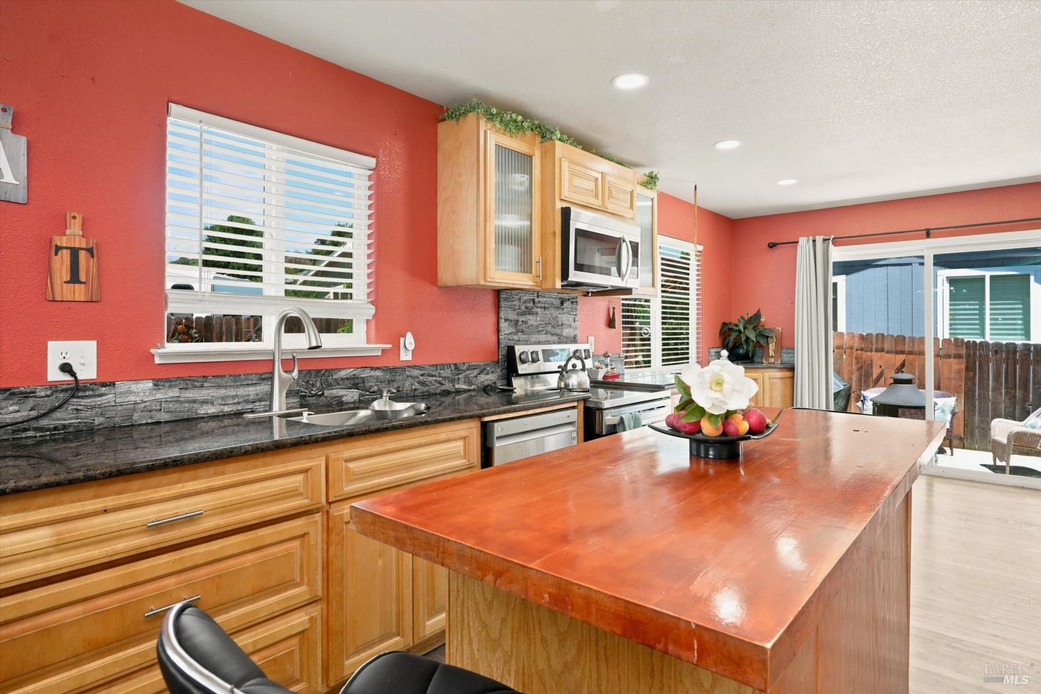 200 Island View Drive Lakeport CA 95453