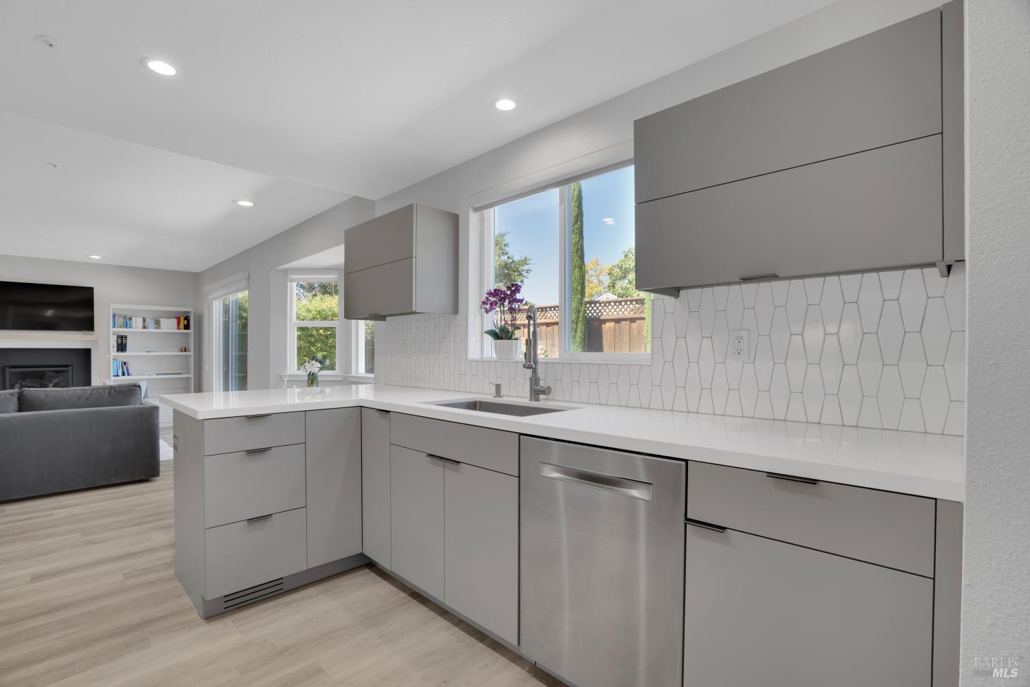 8 Capitola Court Napa CA 94559