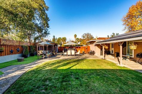 133 Bluebird Drive Windsor CA 95492