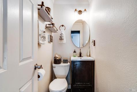 133 Bluebird Drive Windsor CA 95492