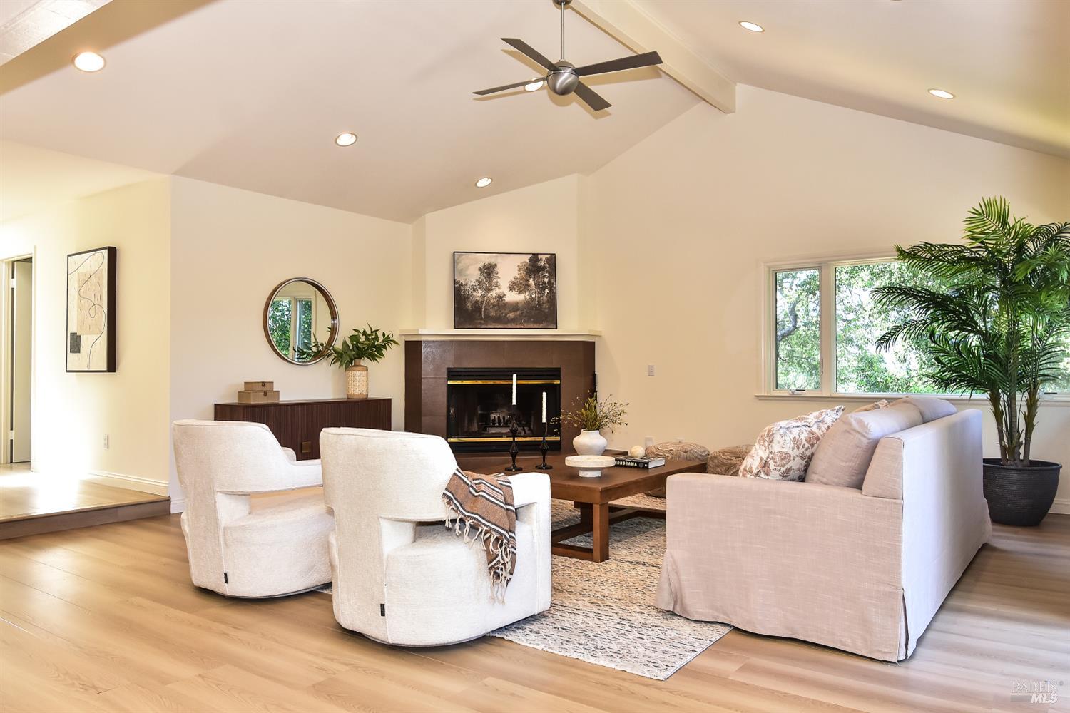285 E Agua Caliente Road Sonoma CA 95476