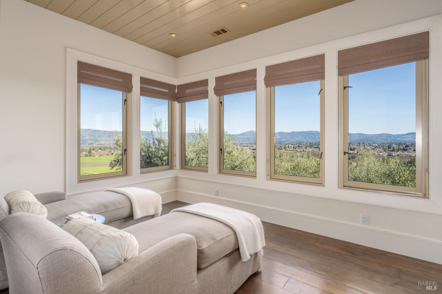 3075 Dry Creek Road Napa CA 94558