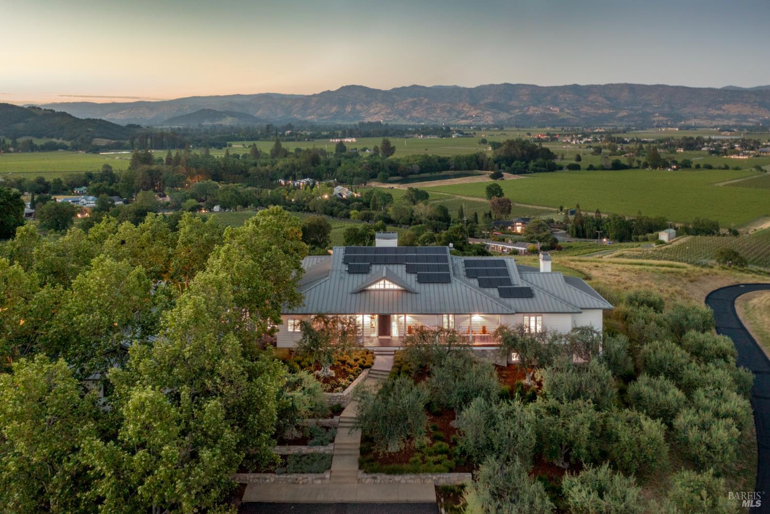 3075 Dry Creek Road Napa CA 94558
