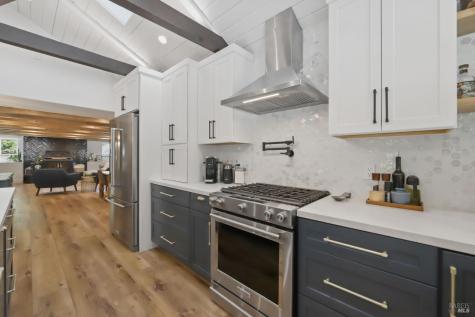 3184 Calistoga Road Santa Rosa CA 95404