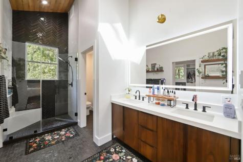 3184 Calistoga Road Santa Rosa CA 95404