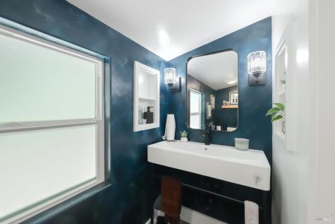 3184 Calistoga Road Santa Rosa CA 95404