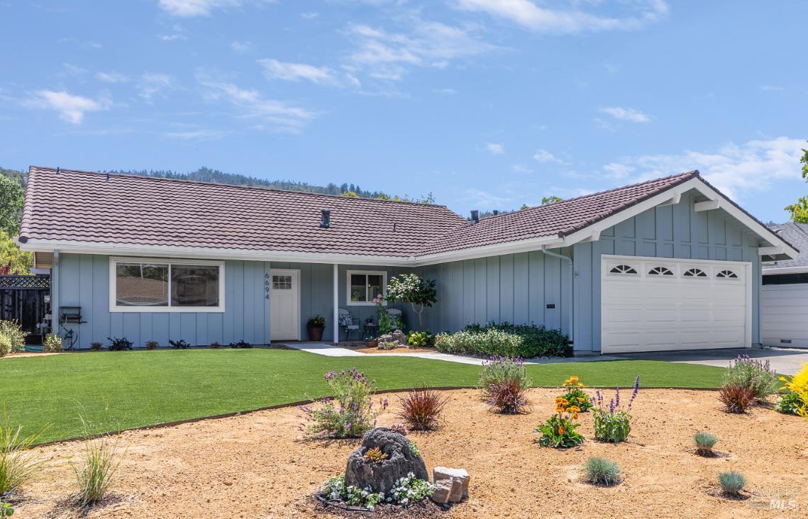 6694 Oakmont Drive Santa Rosa CA 95409