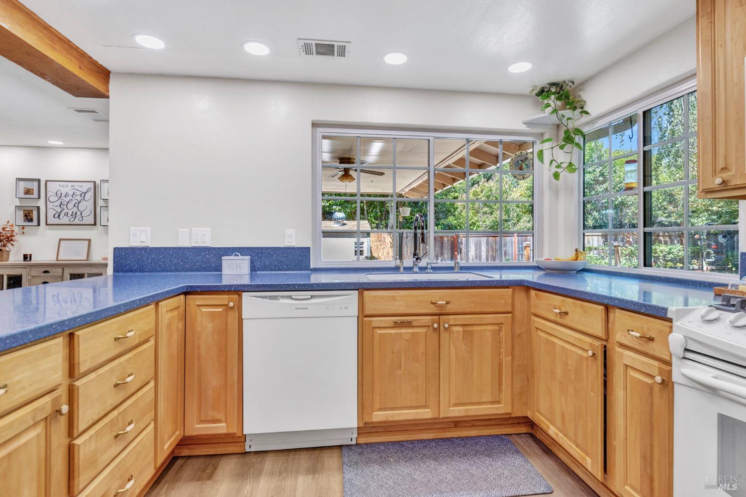 166 Carmel Court Vacaville CA 95688