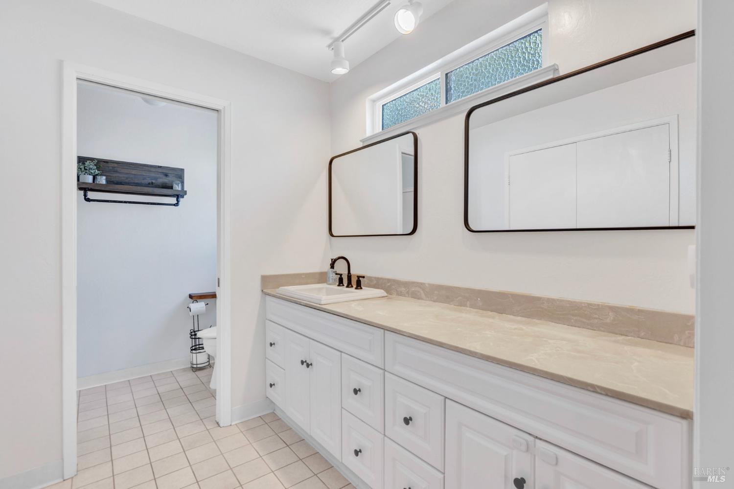 166 Carmel Court Vacaville CA 95688
