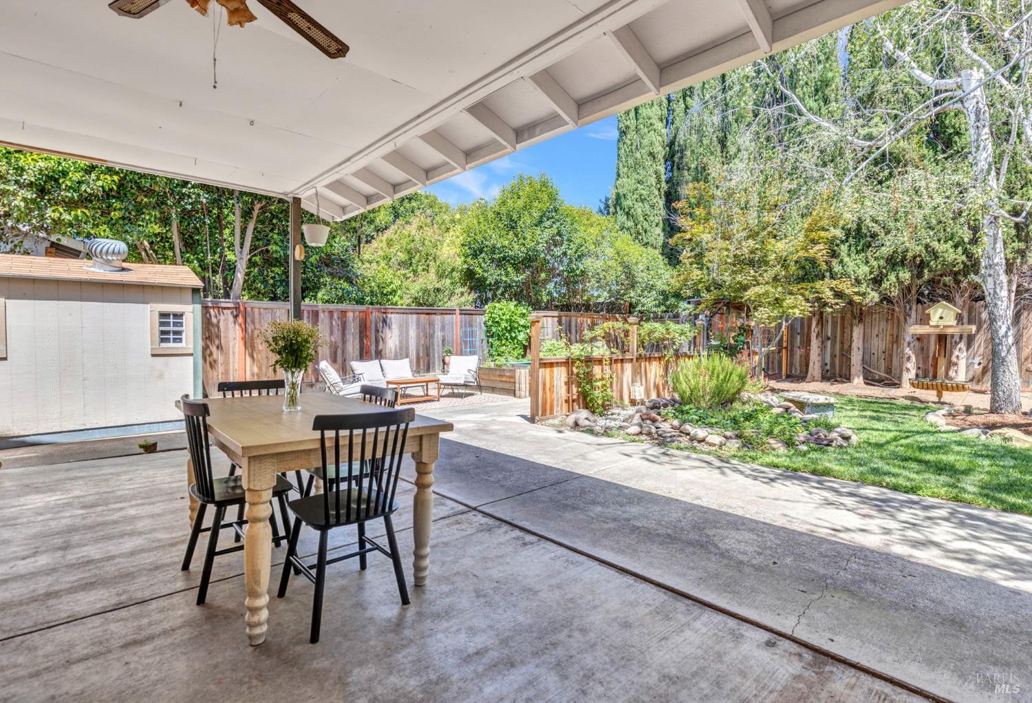 166 Carmel Court Vacaville CA 95688
