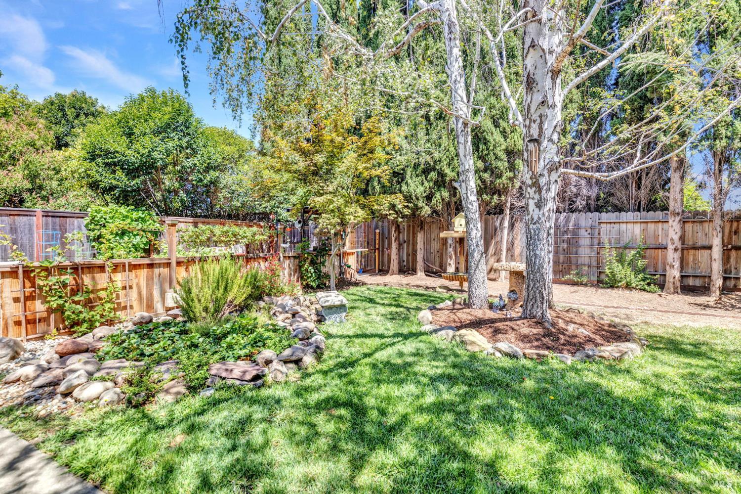 166 Carmel Court Vacaville CA 95688