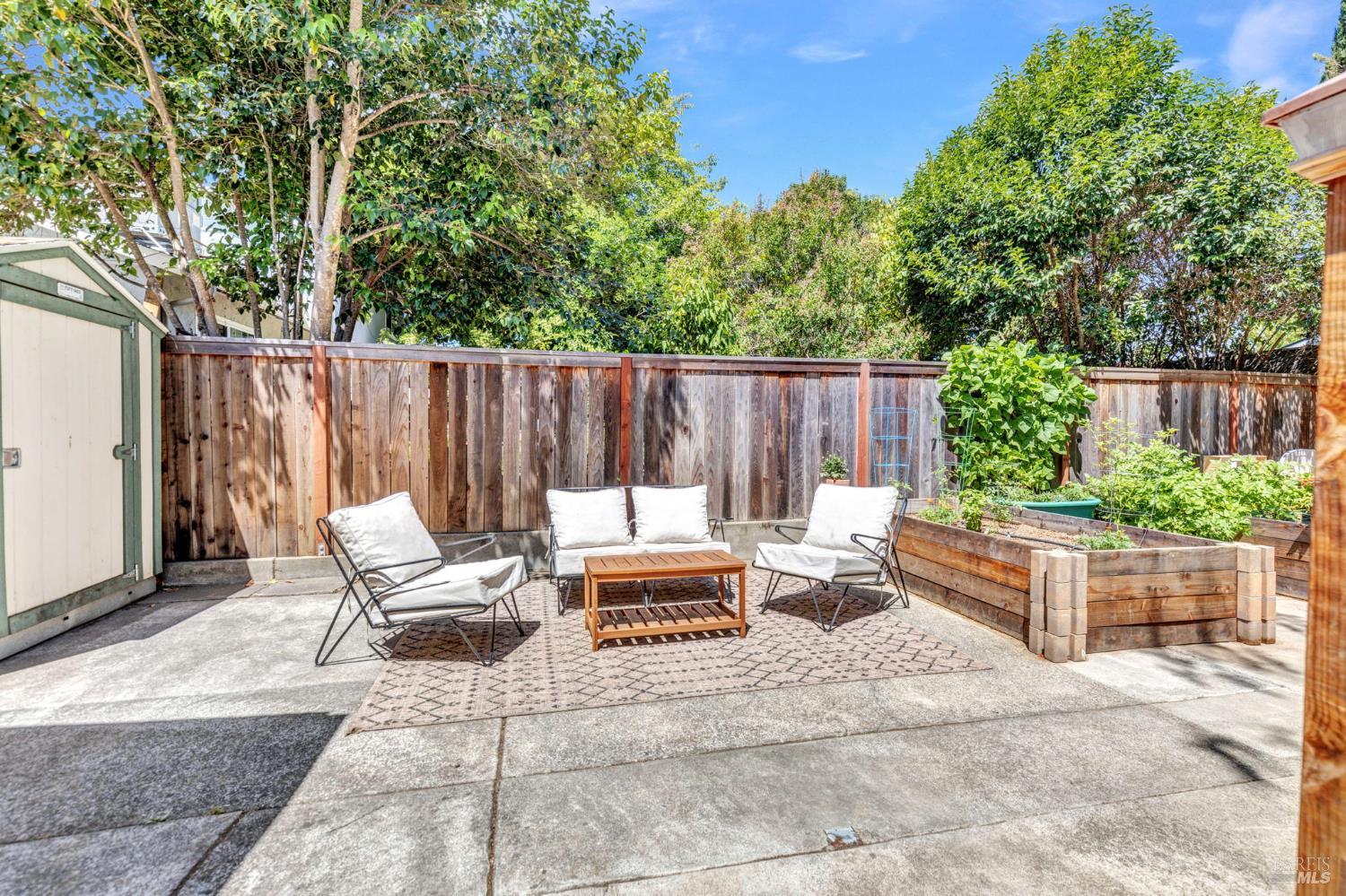 166 Carmel Court Vacaville CA 95688