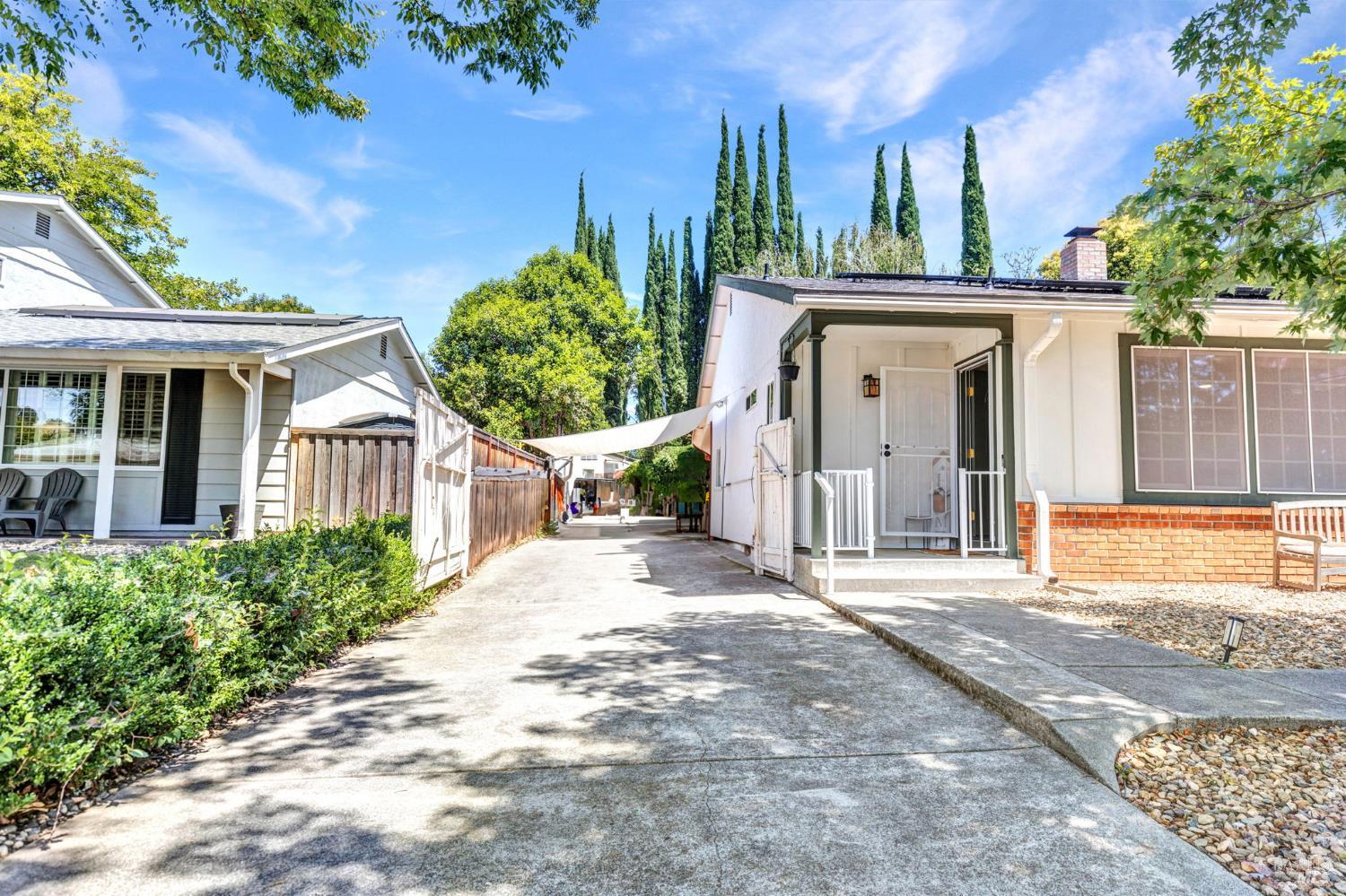 166 Carmel Court Vacaville CA 95688