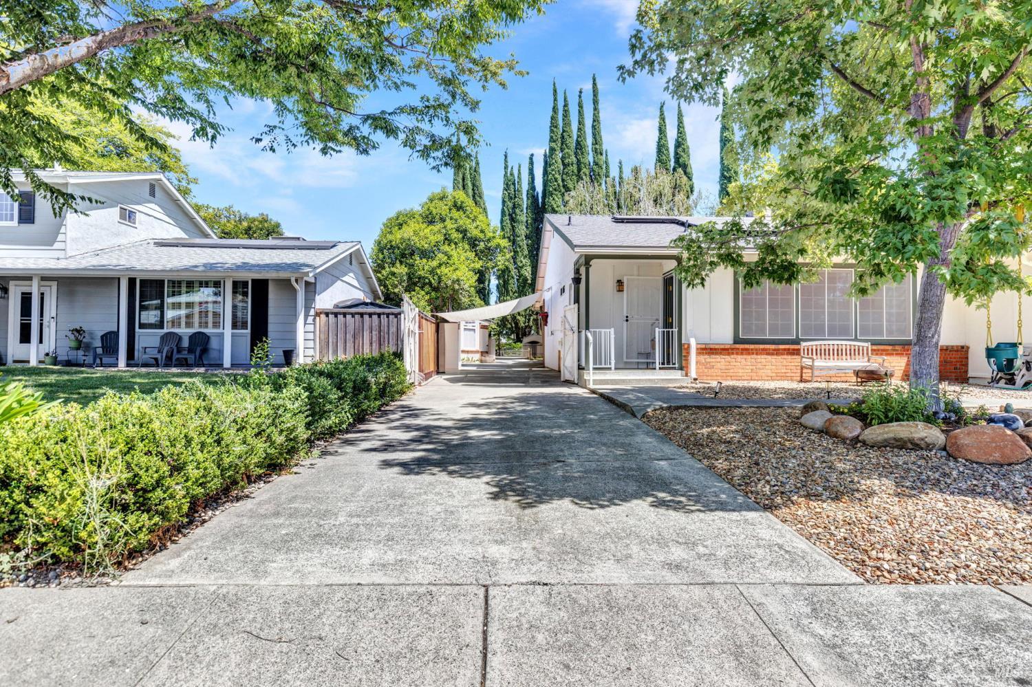 166 Carmel Court Vacaville CA 95688