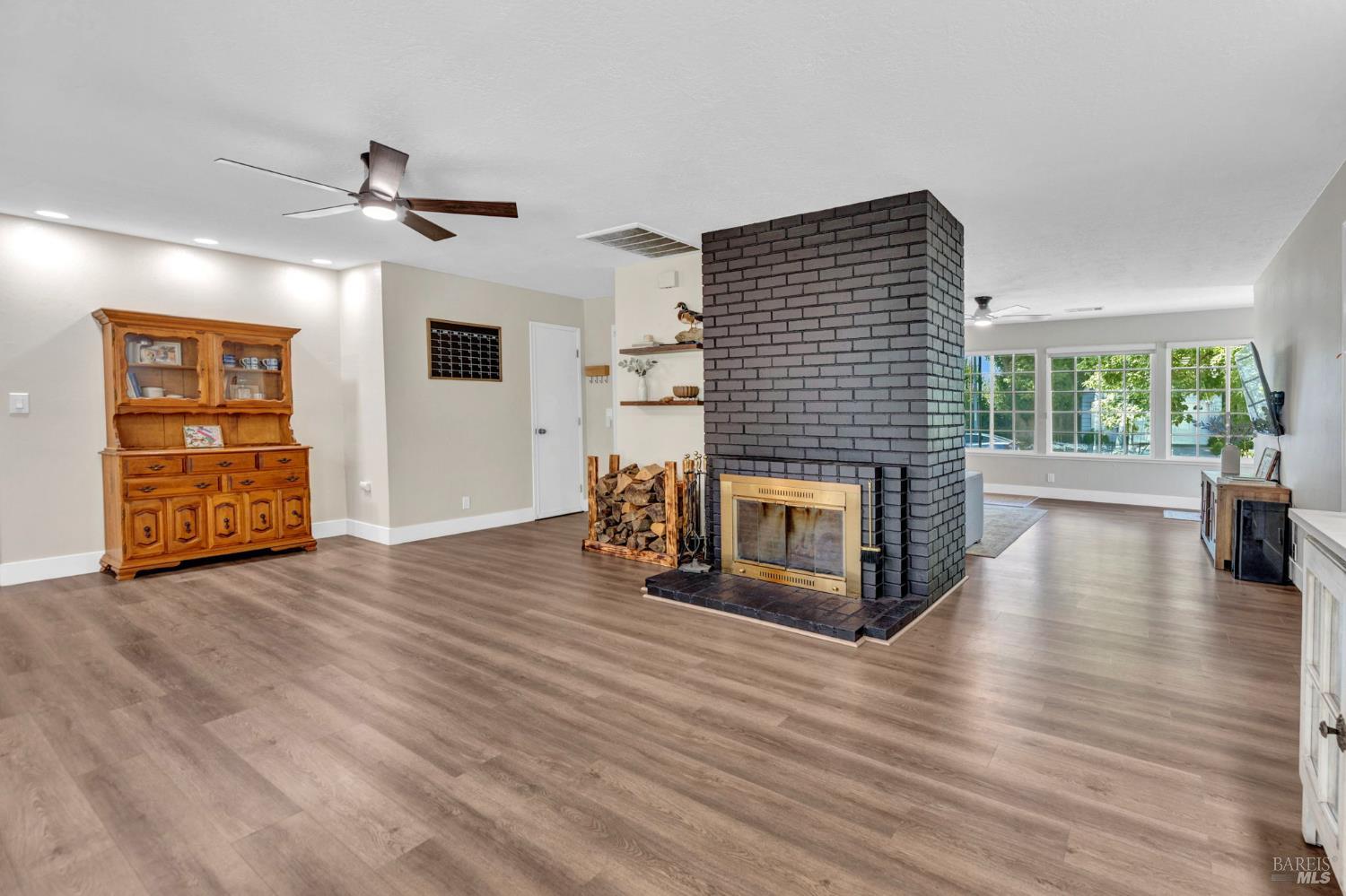 166 Carmel Court Vacaville CA 95688