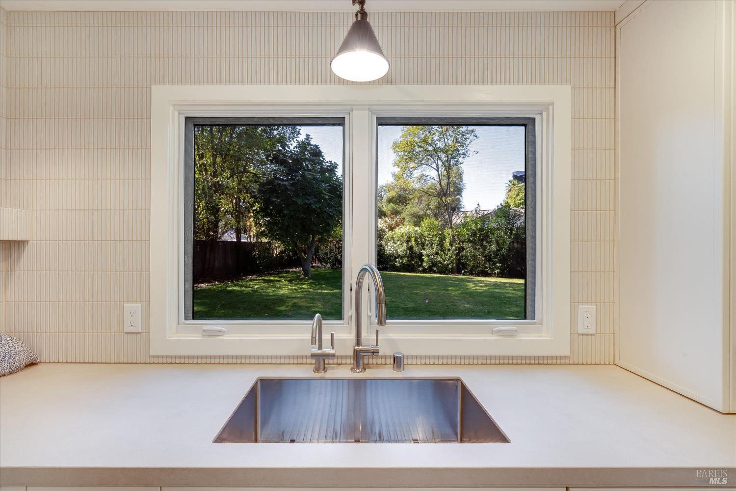270 Pratt Avenue St. Helena CA 94574