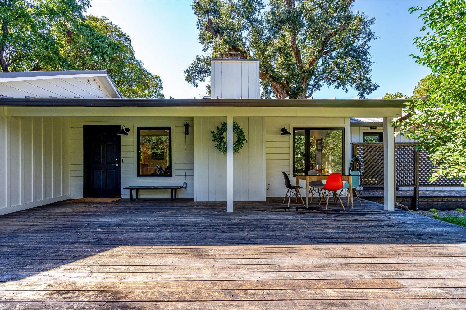 270 Pratt Avenue St. Helena CA 94574