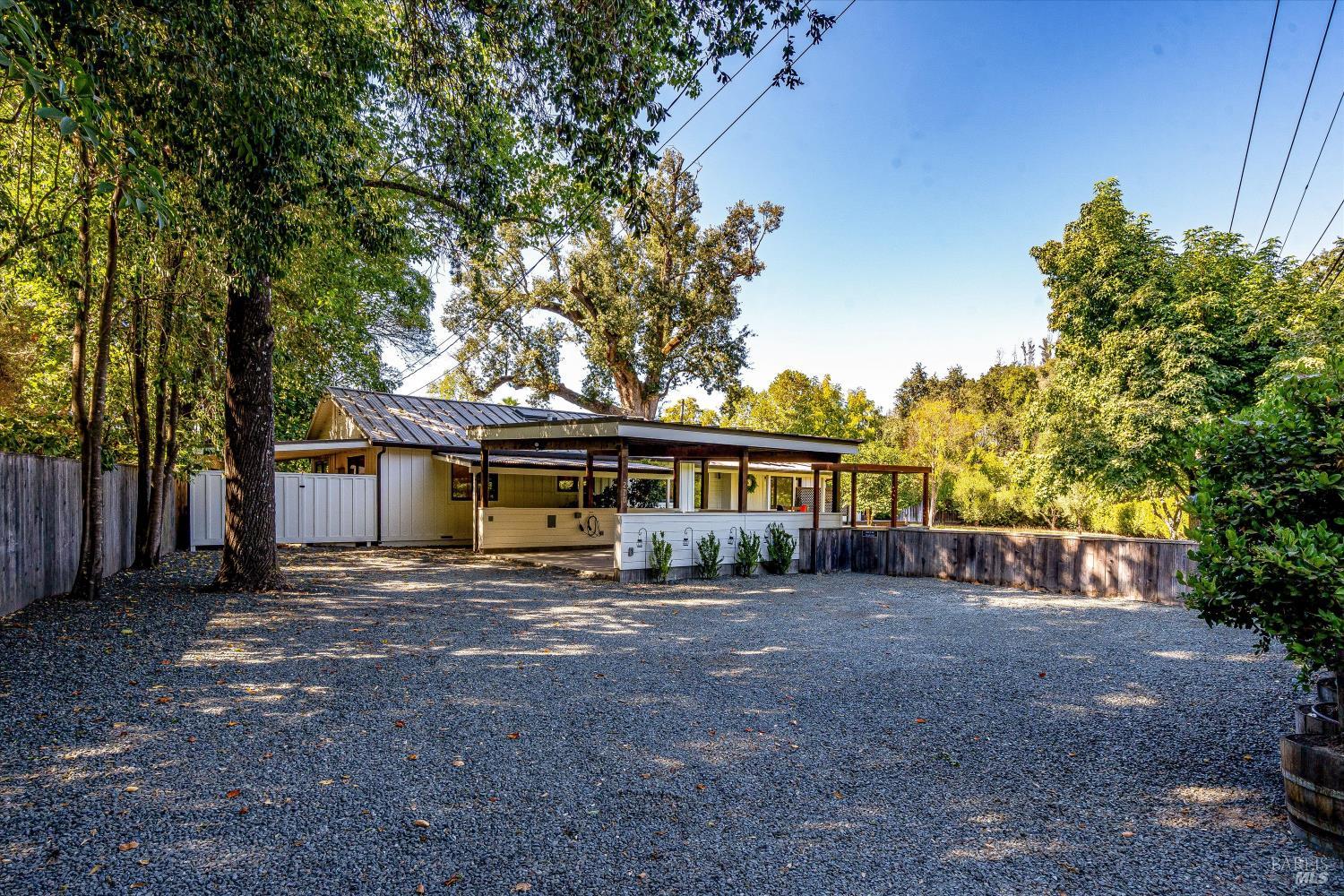 270 Pratt Avenue St. Helena CA 94574