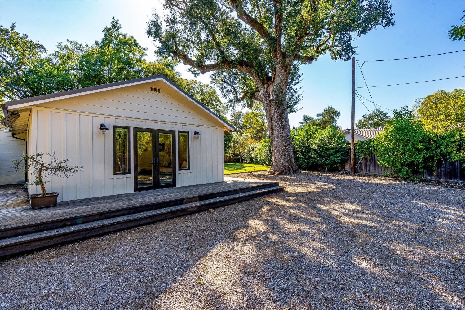 270 Pratt Avenue St. Helena CA 94574